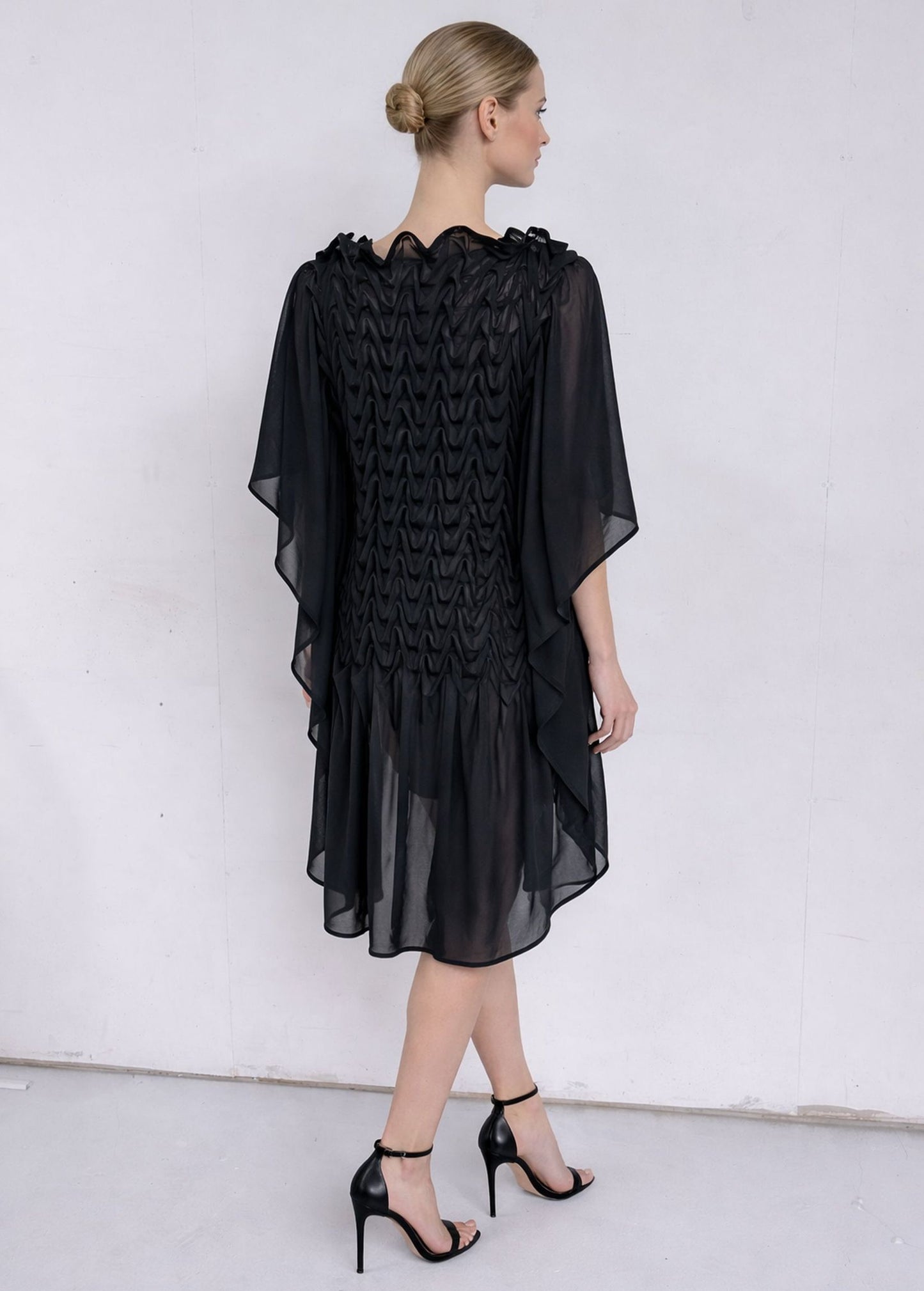 Dark Wave Midi Dress